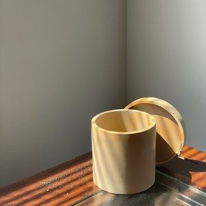 Yellowish cement container